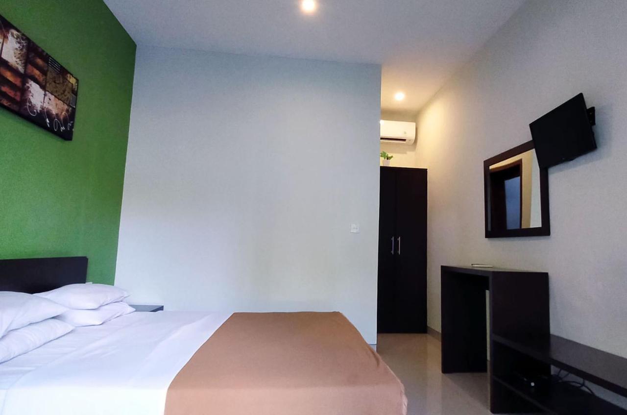 Mascot Hotel סנגיגי מראה חיצוני תמונה